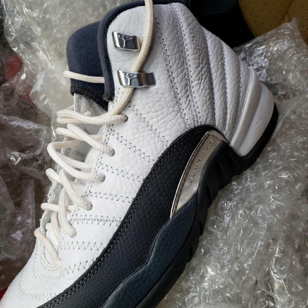 Jordans authentic
